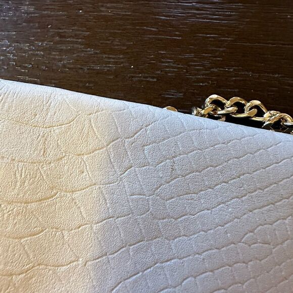 Michael Kors Cream Envelope Bag - Picture 9 of 10